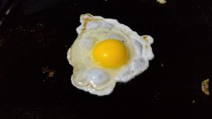 uovo in piastra